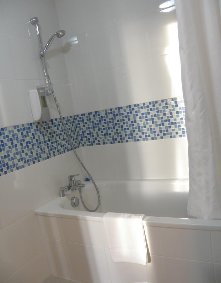 בורדו Aquitain Hotel Gare Saint-Jean מראה חיצוני תמונה