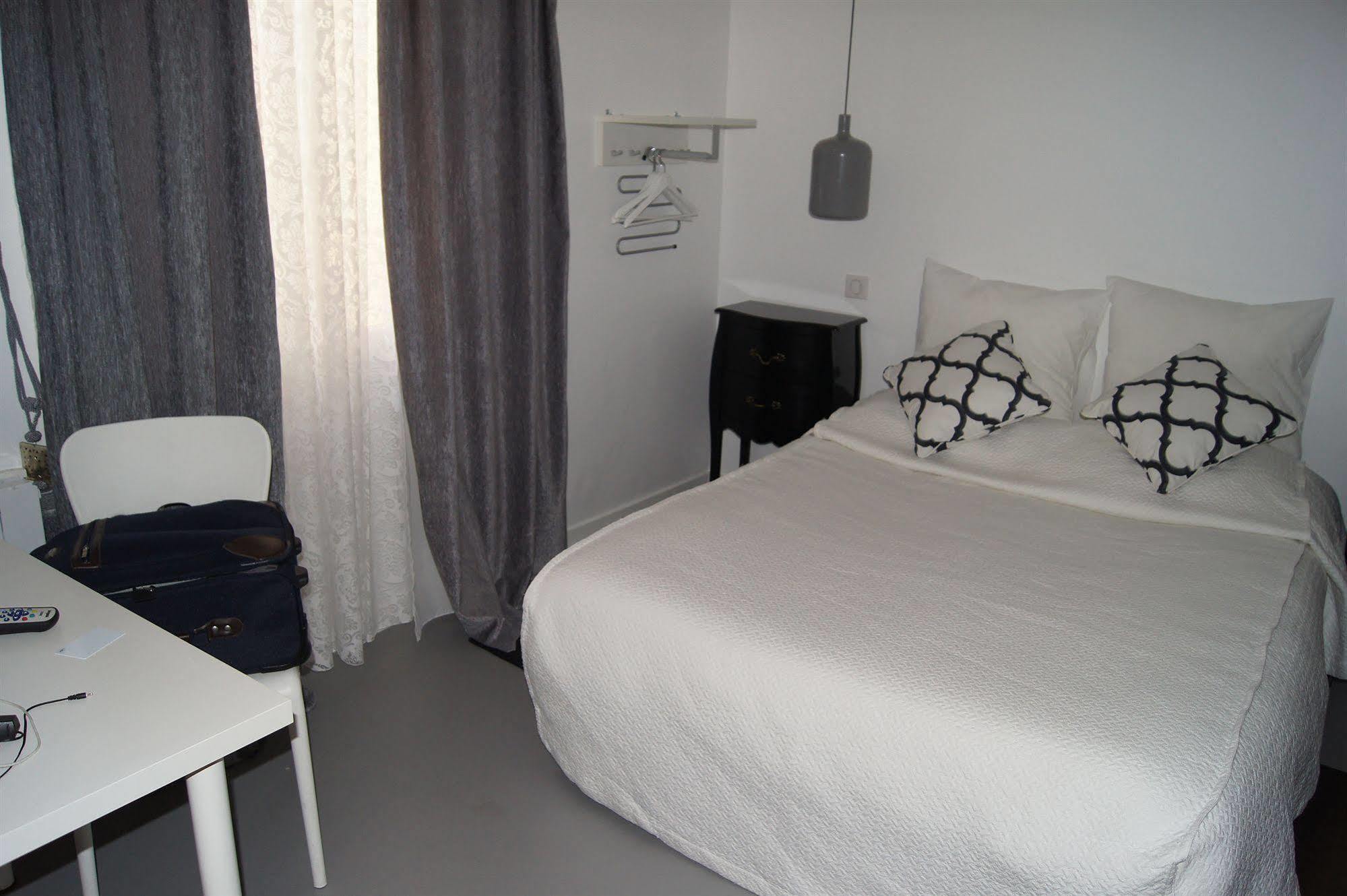 בורדו Aquitain Hotel Gare Saint-Jean מראה חיצוני תמונה